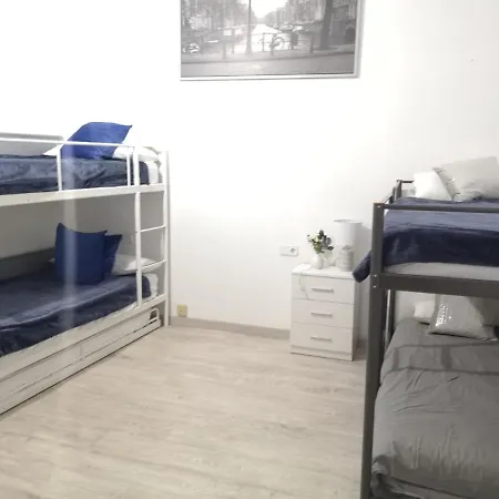 Hostel Dos De Mayo Beds Sevilla