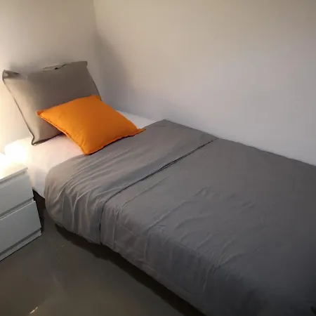 Dos De Mayo Beds Hostel Sevilla